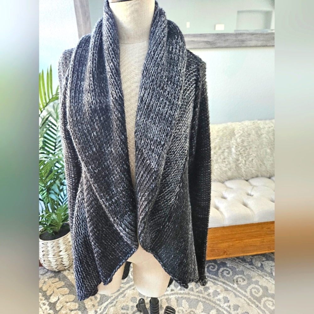 ALBINAAS ALPACA-Black & Gray Peruvian Alpaca Circle Jacket Coat Peplum Style